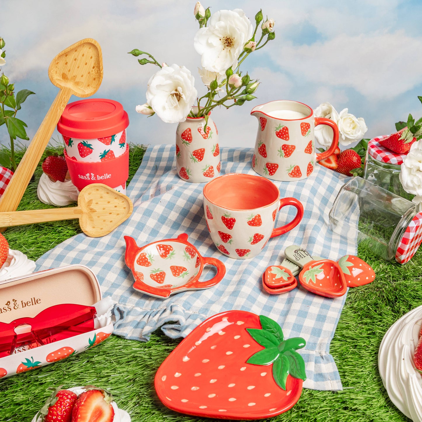Strawberry Measuring Spoons By Sass & Belle