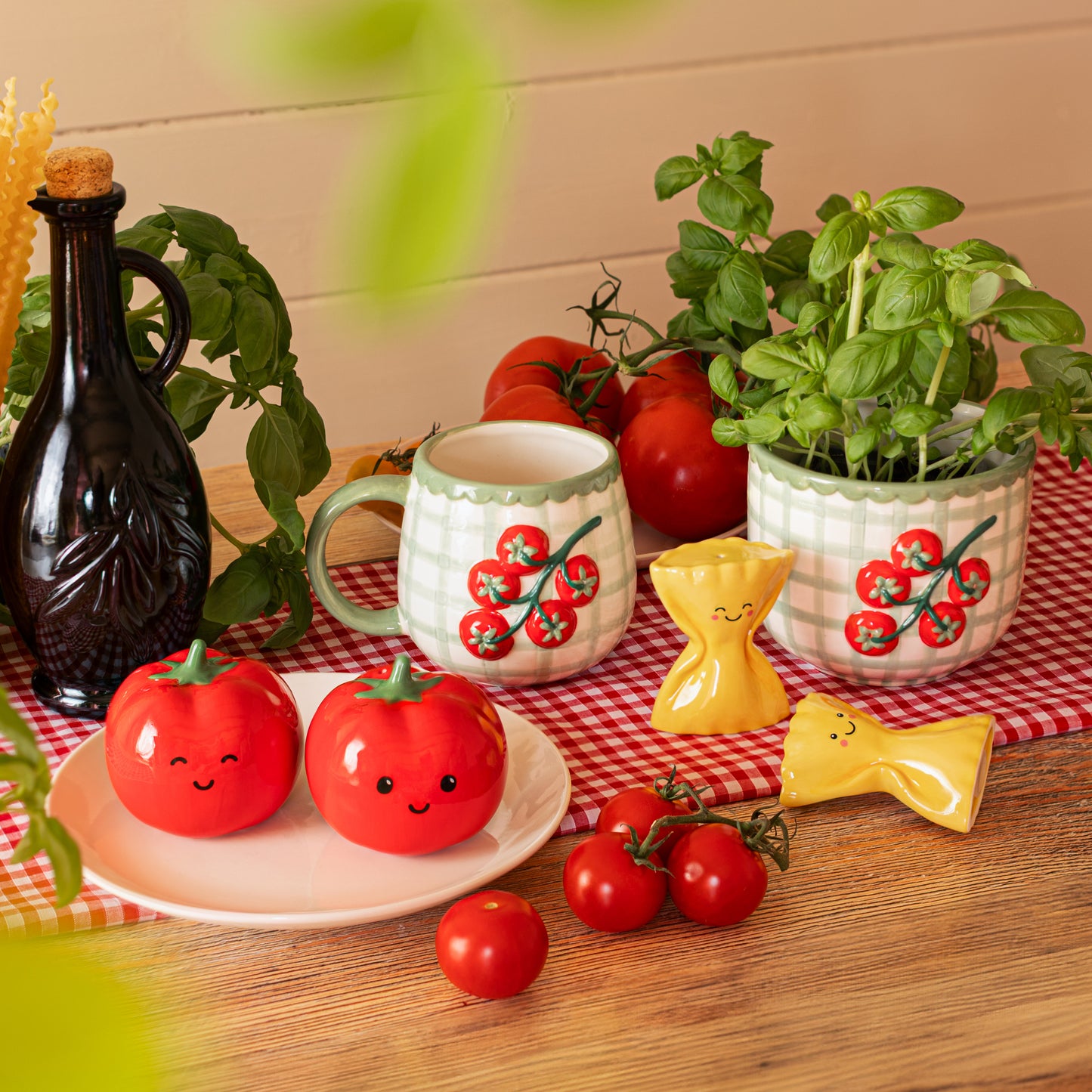 Tomato Salt & Pepper Shakers By Sass & Belle